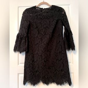 Banana republic long sleeved lace dress/ 00p